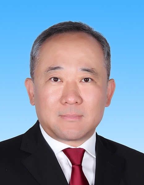 校长图片1.jpg